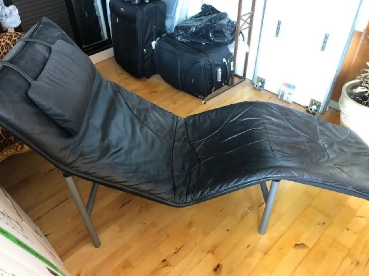 Billede 1 - Læder chaiselong