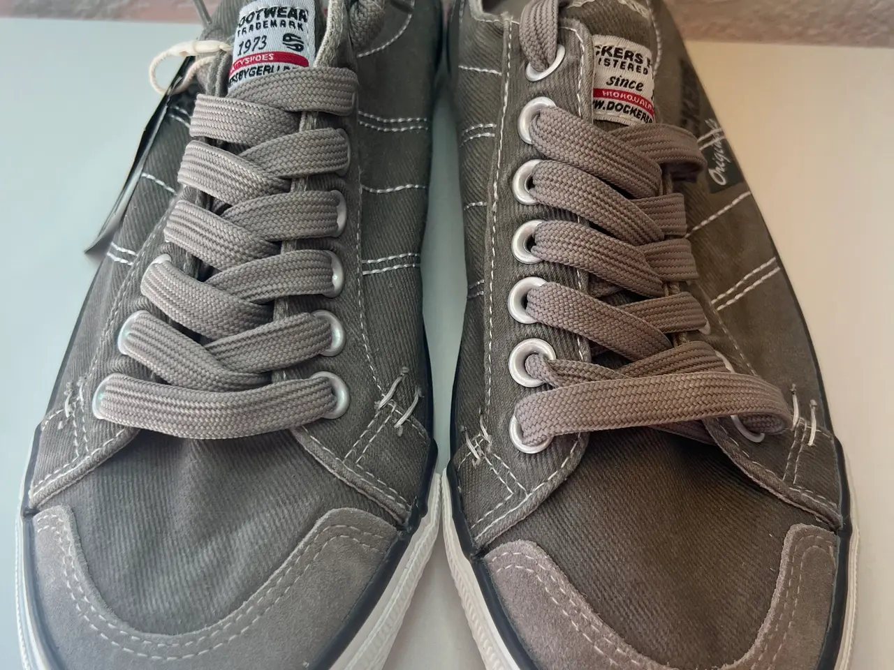 Billede 10 - Nye Dockers Sneakers i Grå Kanvas. Str. 42