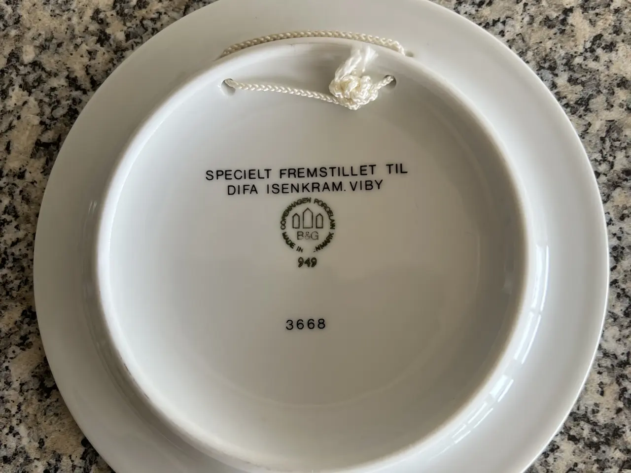 Billede 2 - Bing & Grøndahl Viby Kirke porcelænsplatte