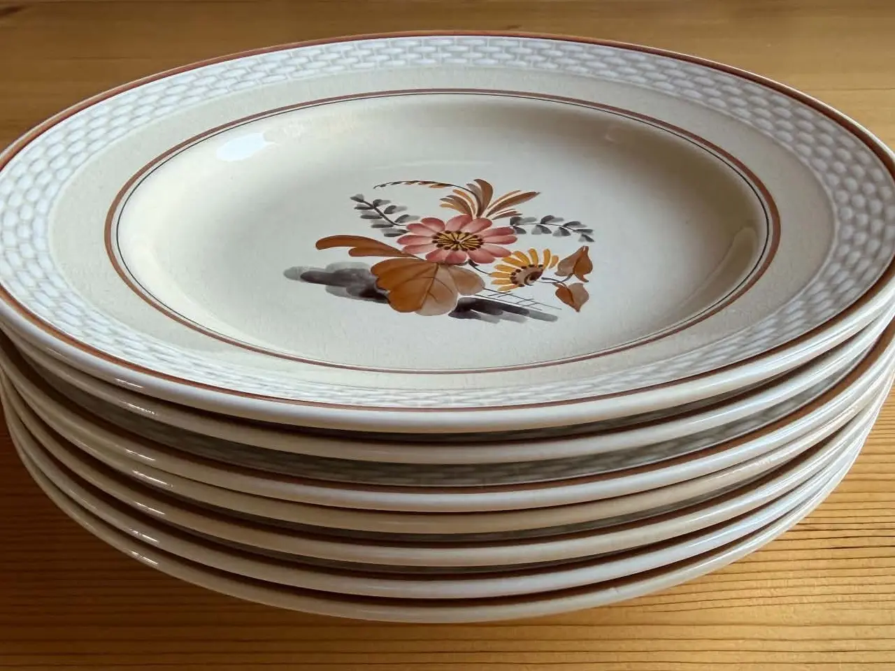 Billede 4 - Aluminia 'Knud' tallerkener – 30 dele i flot stand