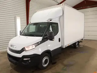 Varebil IVECO 35