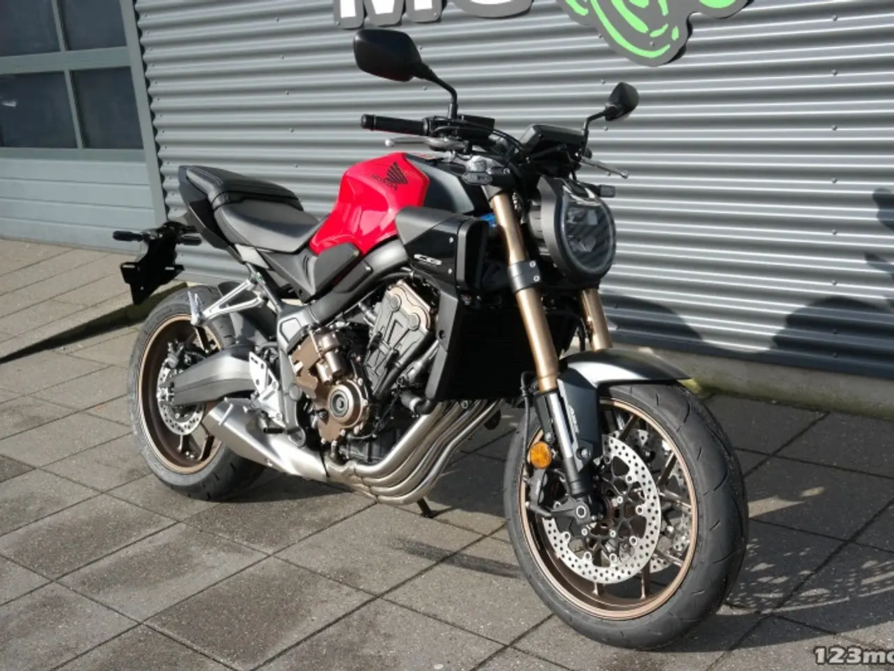 Billede 2 - Honda CB 650 R E-Clutch MC-SYD BYTTER GERNE