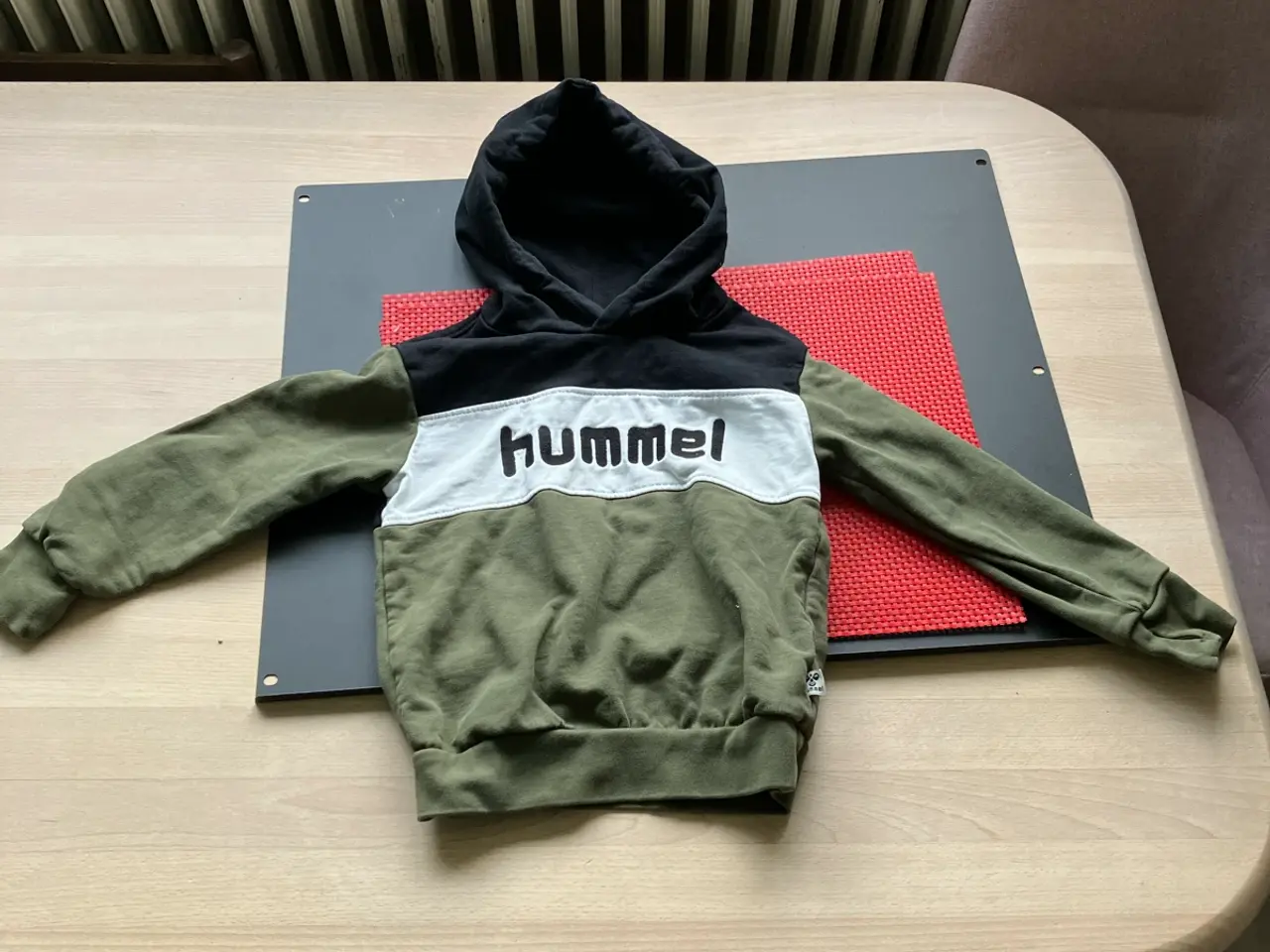 Billede 1 - Sød trøje fra Hummel