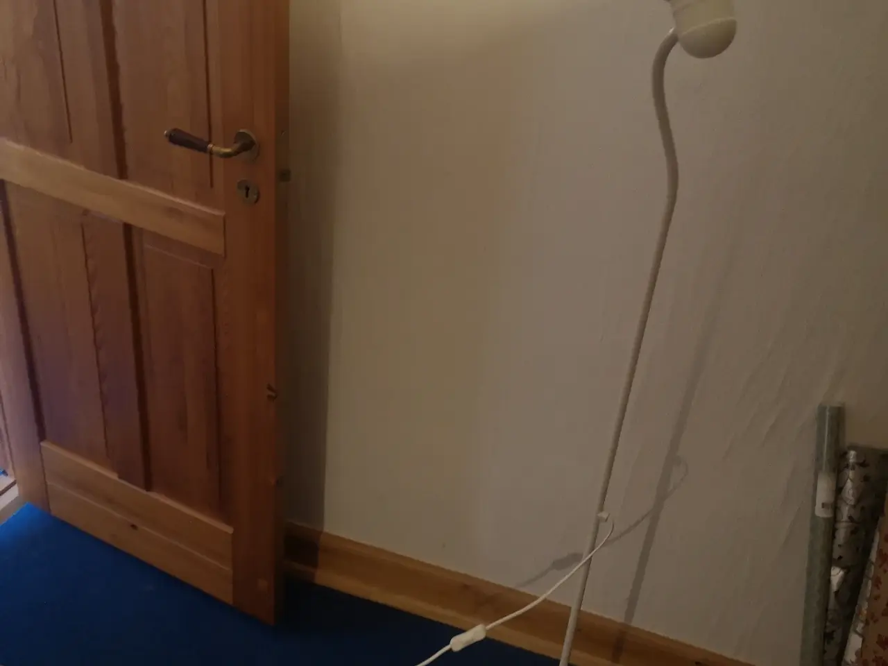 Billede 2 - 2x Ikea Lersta gulvlamper i hvid