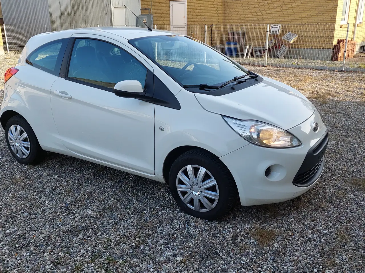 Billede 15 - NYSYNET FORD KA 1,2 MED LAVT KM. TAL