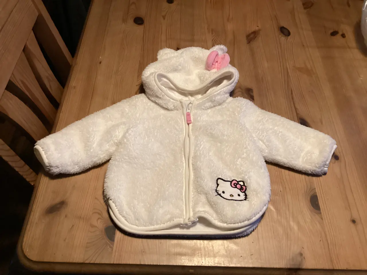 Billede 4 - Hello Kitty, Bikini,er / Toilet Tasker, Tøj Forsk