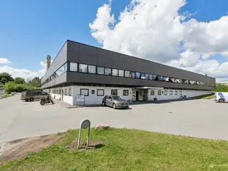 Lager til leje i Skovlunde | 84 m² med portadgang tæt på København