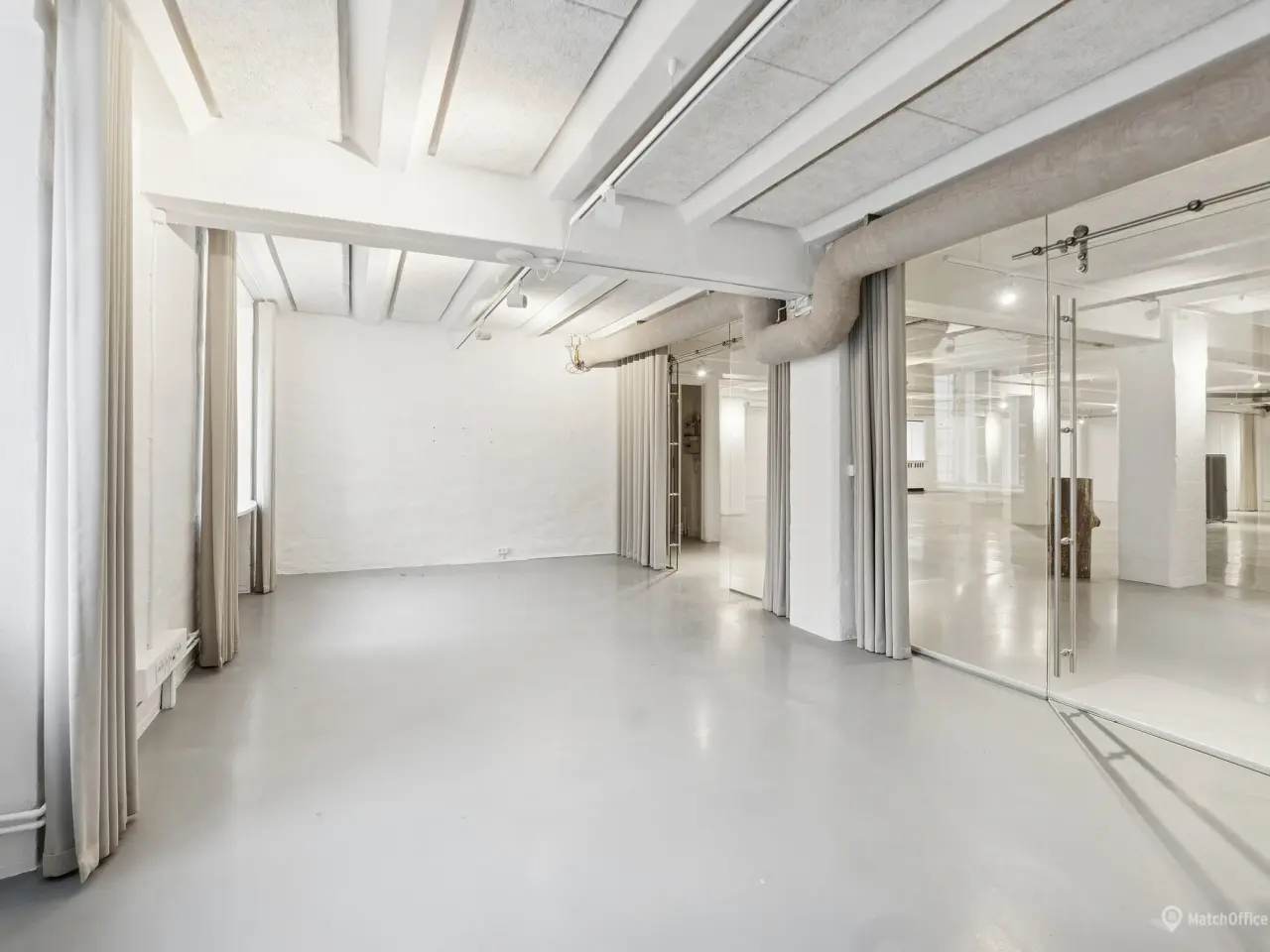 Billede 7 - Kontorlejemål i stueetage med rå og industriel stil - tæt på Islands Brygge metrostation.