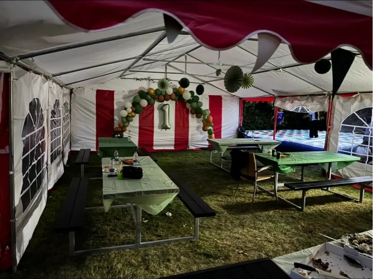 Billede 11 - Festtelt 5x10 m inkl. opsætning – kun 3.499 kr.