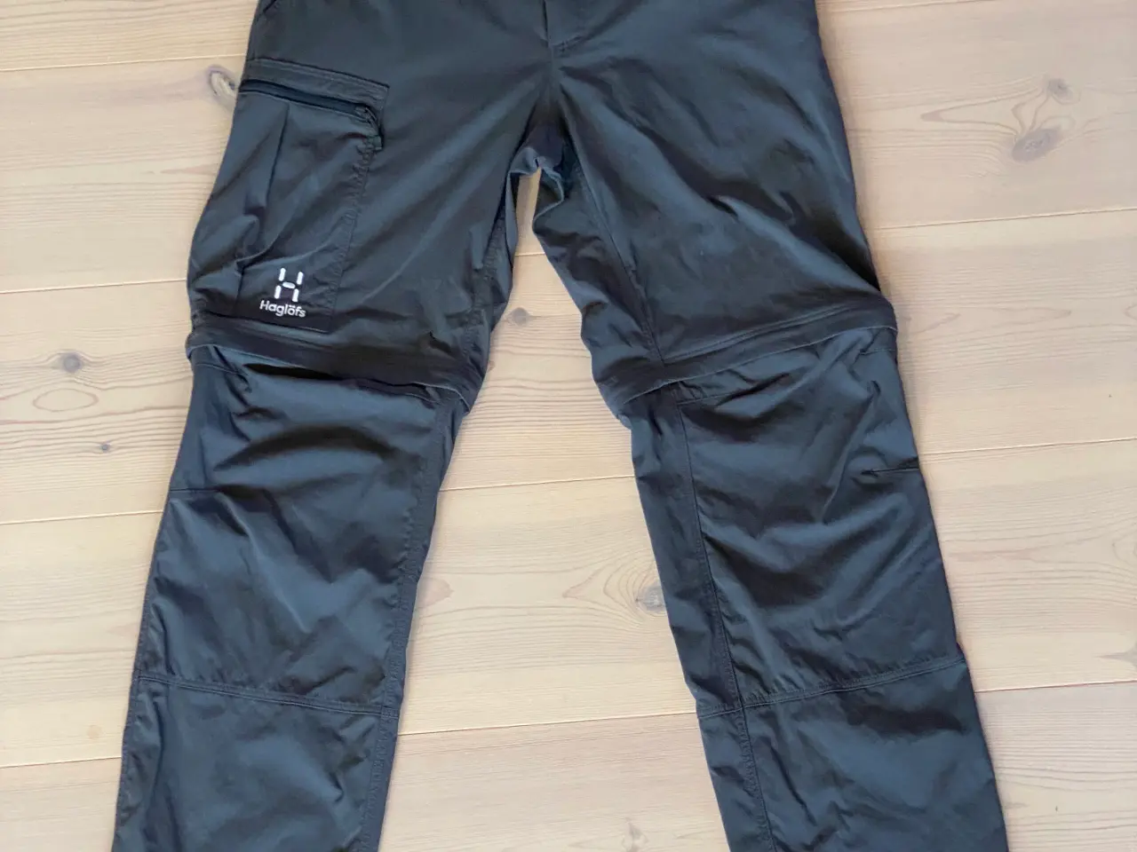 Billede 1 - Grå Haglöfs zip-off bukser str. 46
