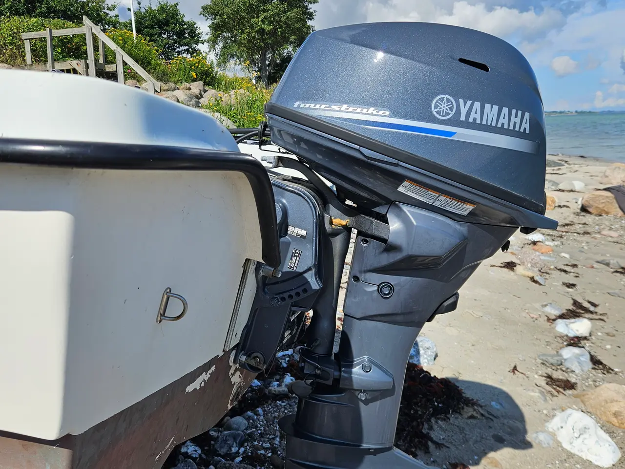 Billede 2 - Styrepultsbåd med nyere 25HK Yamaha