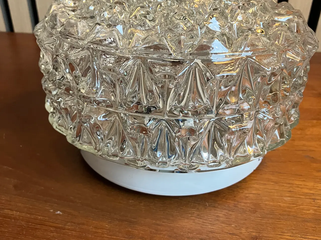 Billede 3 - Gammel plafond med ny ledning. Ø20 cm