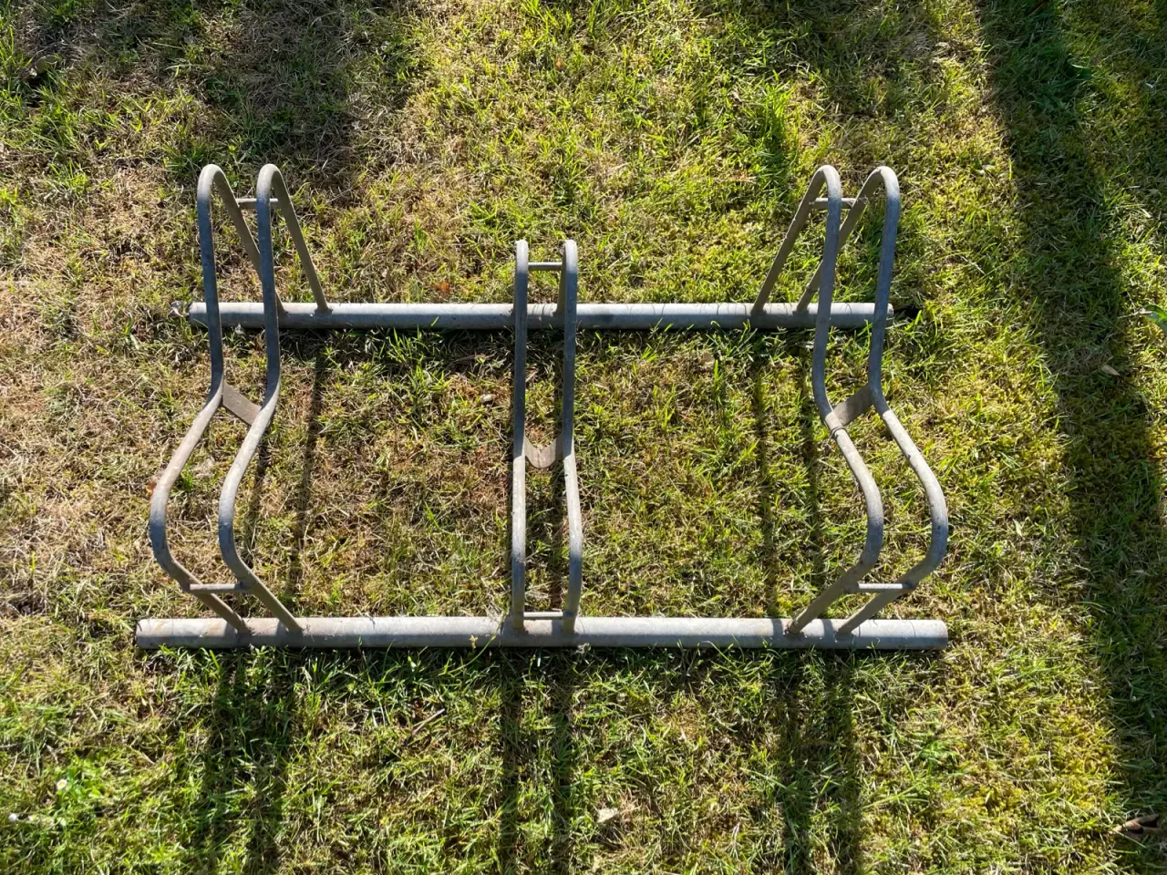 Billede 1 - Cykel stativ i metal til flere cykler