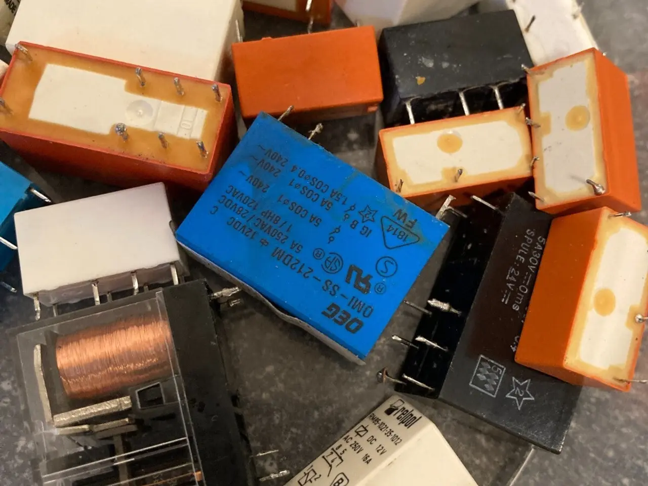 Billede 3 - parti of 30+ Vintage Relays - Various Brands and