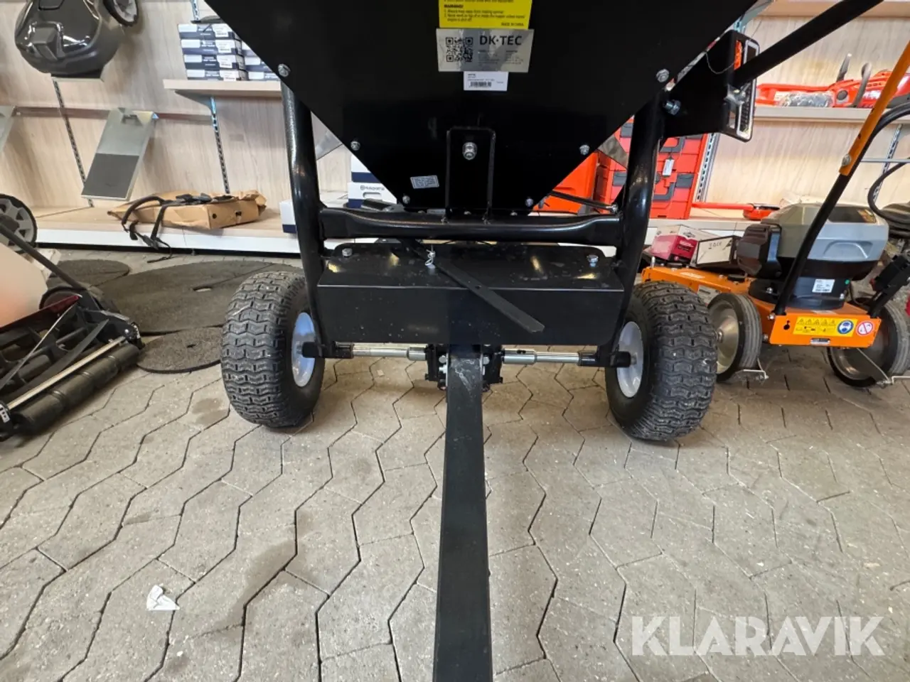 Billede 10 - Saltspreder DK•TEC SP31501 Gødningspreder