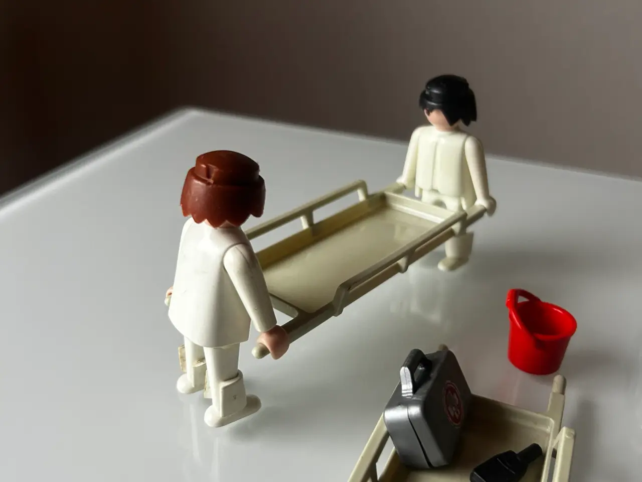 Billede 6 - Playmobil gamle hospital med læger