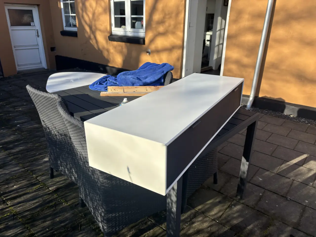 Billede 6 - Tv bord/hængende skrivebord
