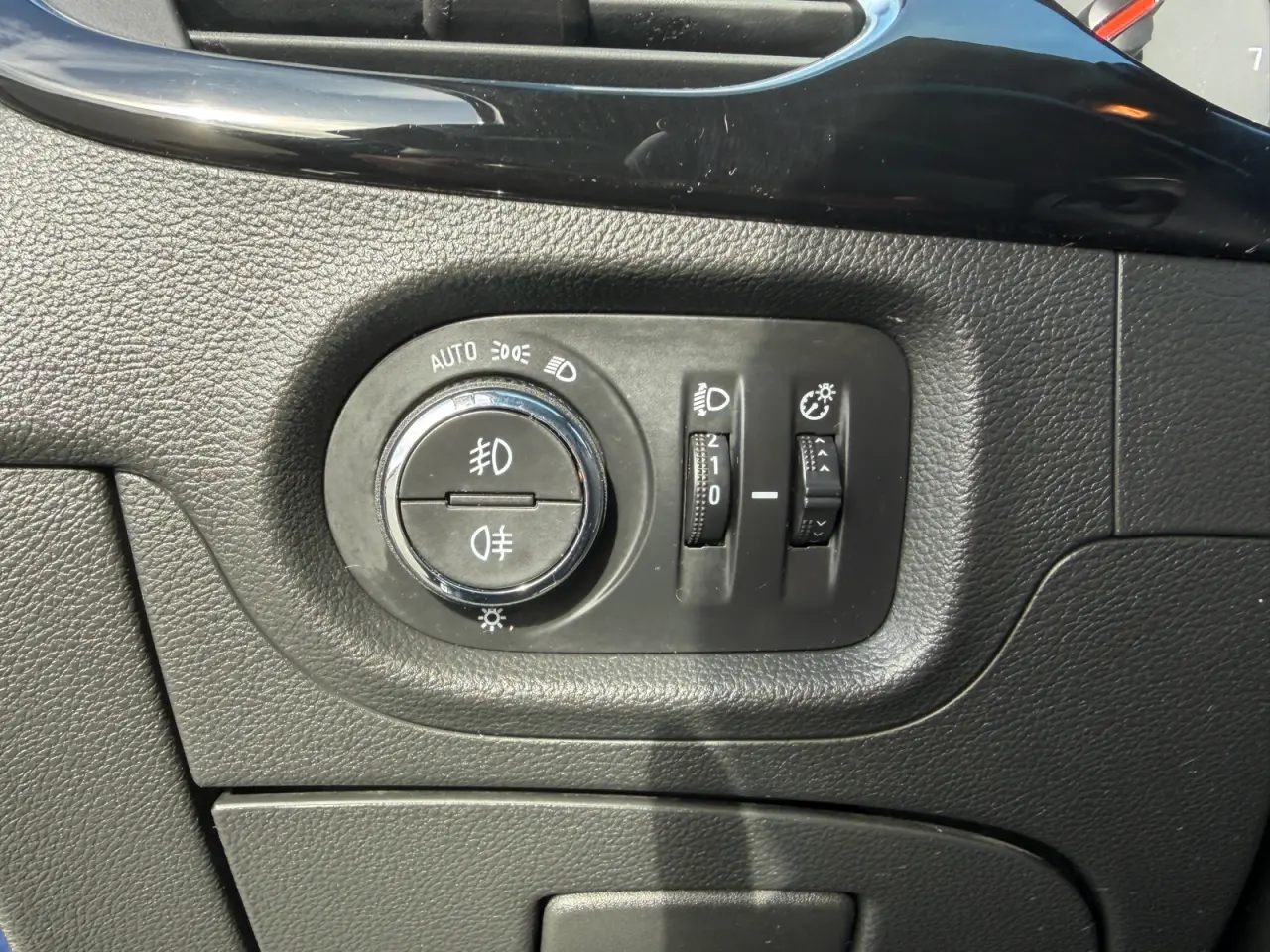 Billede 11 - SYNT I APRIL Opel Astra Elegance 1,2 Turbo (110HK)