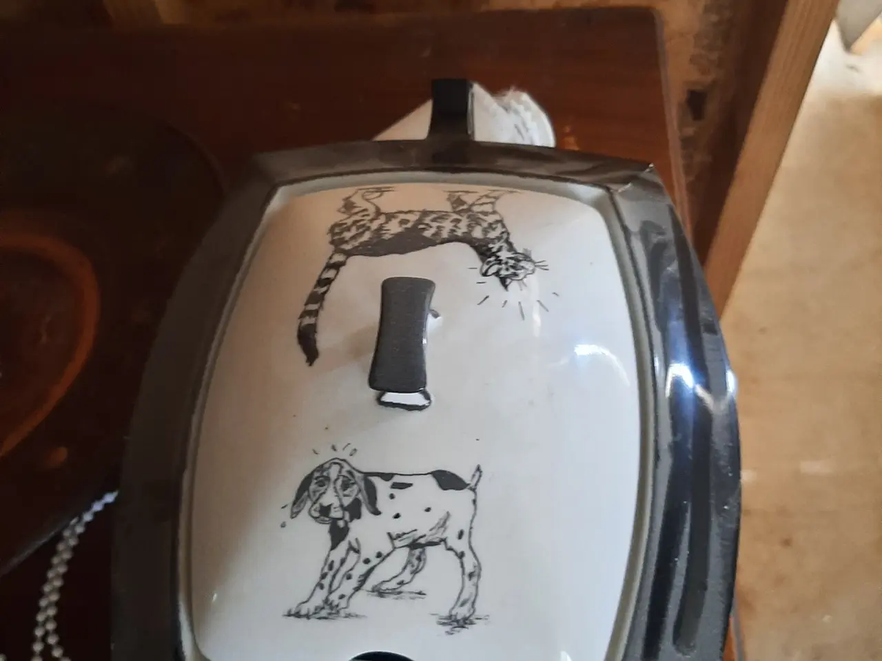 Billede 8 - Håndmalet stel med hunde og katte