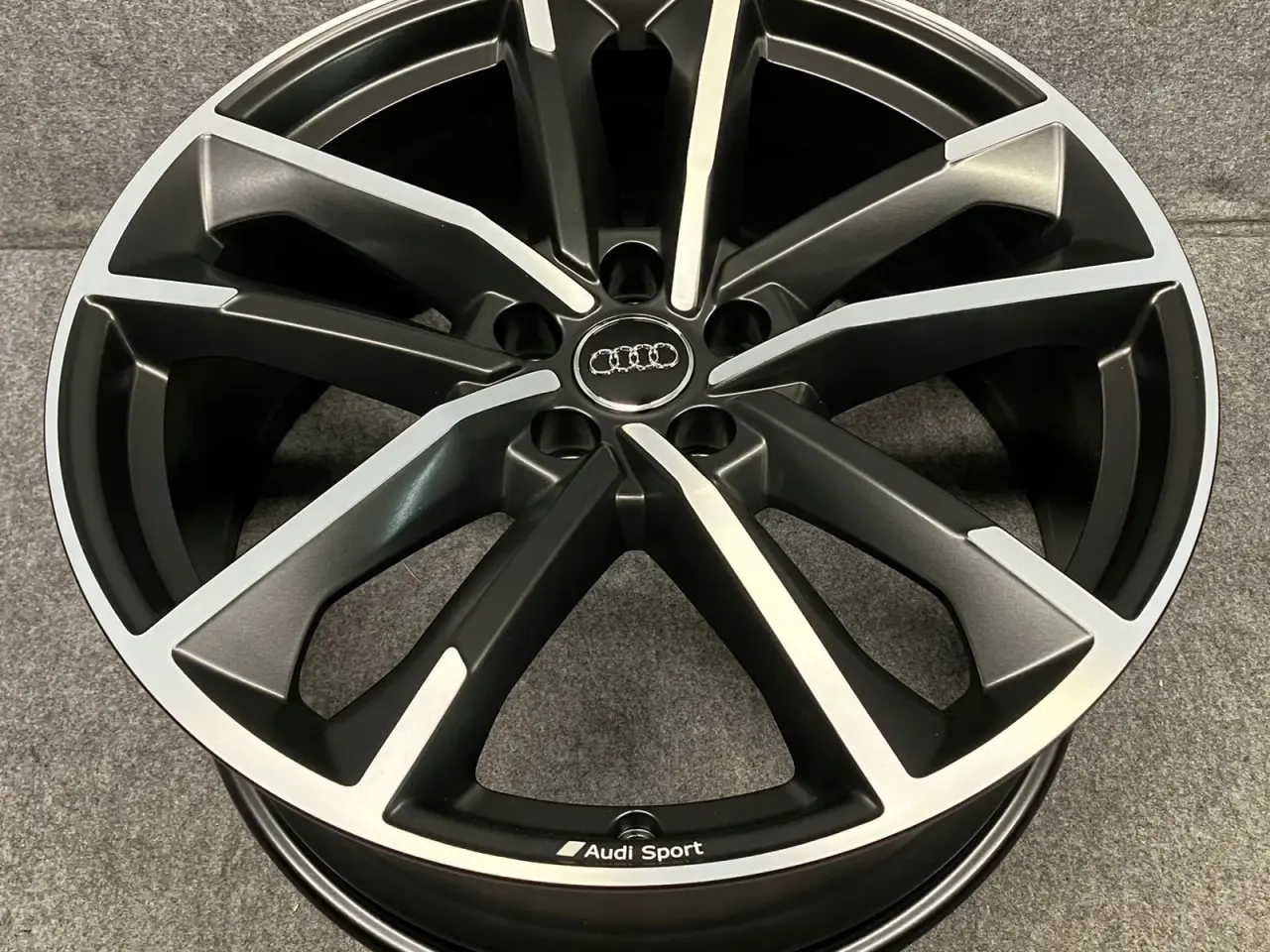 Billede 2 - ALUFÆLGE AUDI A7 S7 RS7 C8 4K8 20"