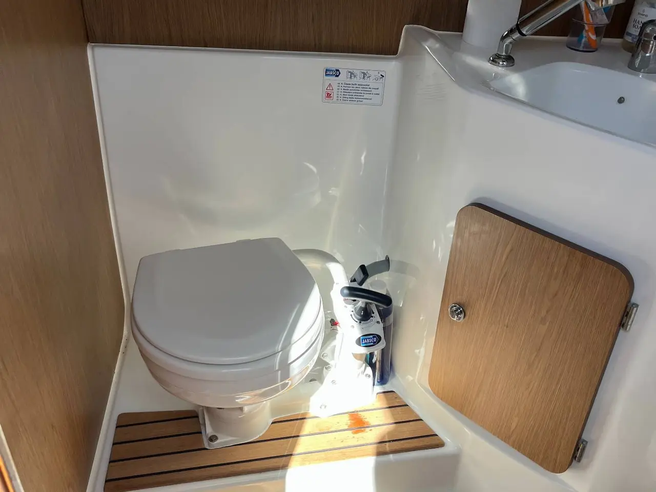 Billede 10 - Beneteau Antares 8.80 m/ 250hk Mercury