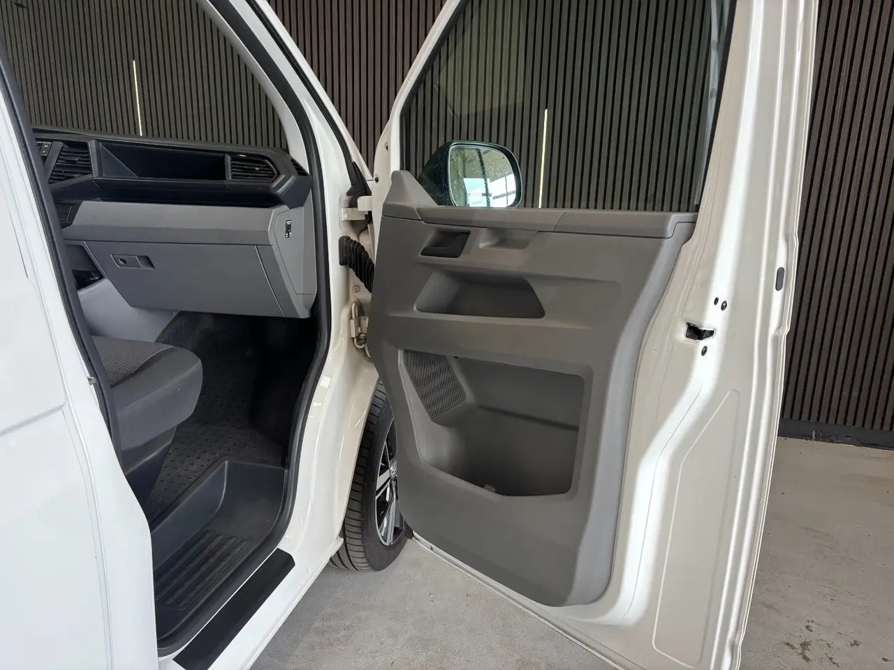 Billede 18 - VW Transporter 2,0 TDi 150 Kassevogn DSG lang