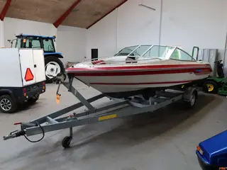 SPEEDBÅD, Bowri