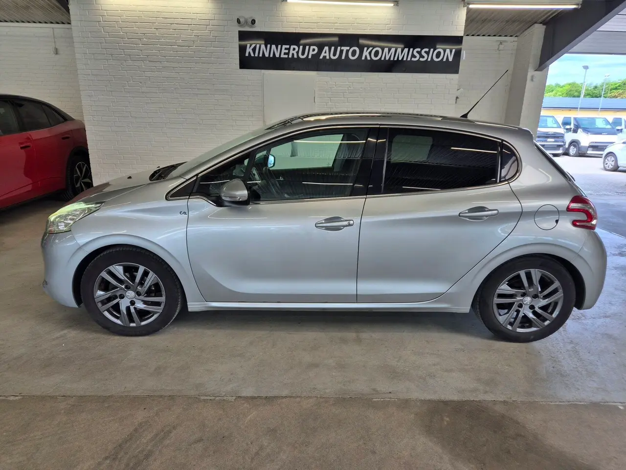 Billede 2 - Peugeot 208 1,2 VTi Allure Sky 82HK 5d