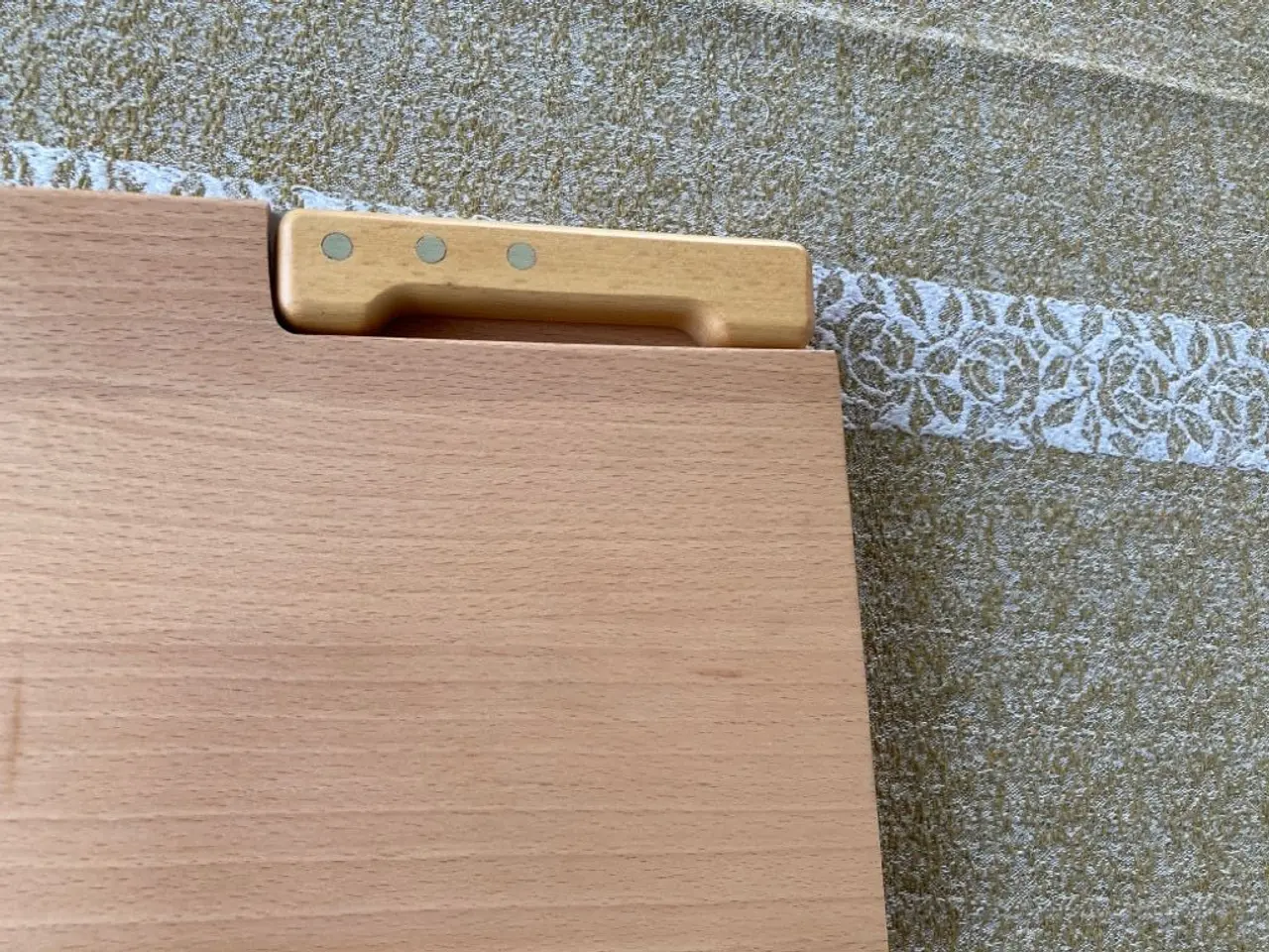Billede 5 - Nyt Bodum filet skærebræt massiv bøg med kniv