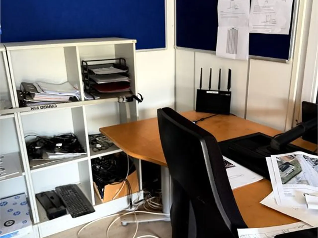 Billede 11 - ABC Kontor container - Office container with printer and desk.
