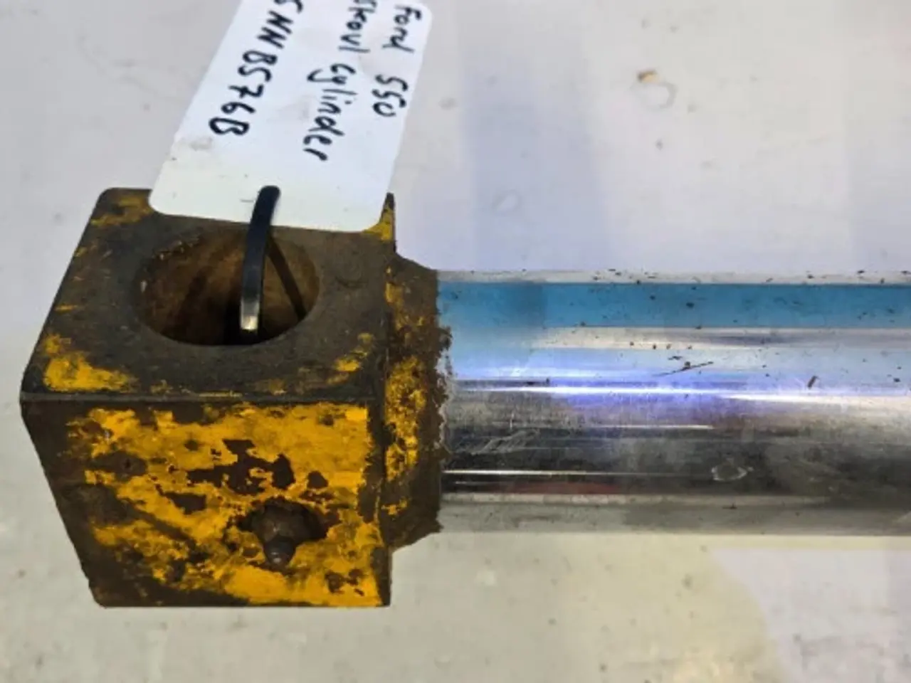 Billede 3 - Ford 550 Skovl Cylinder D5NNB576B