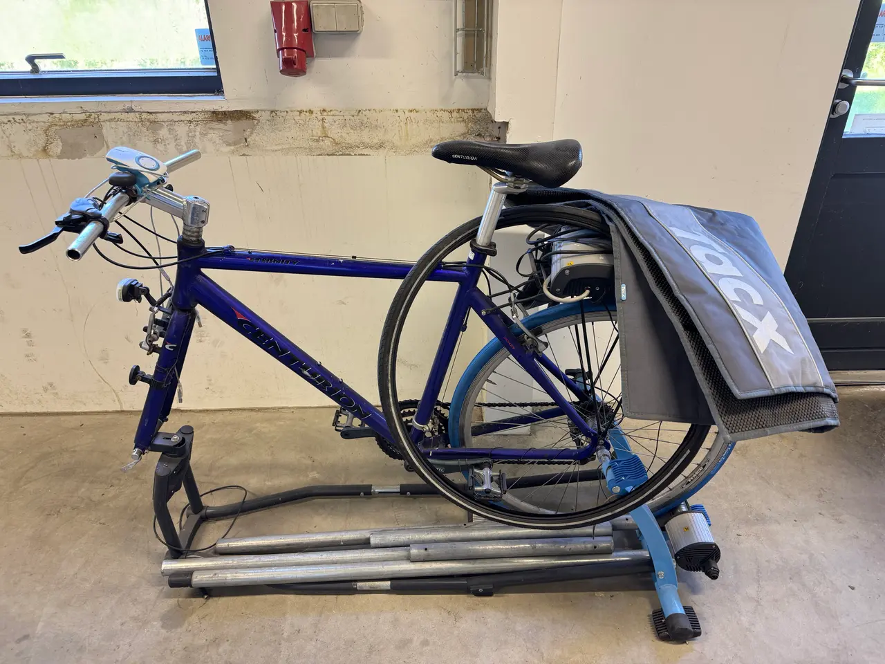 Billede 3 - Motionscykkel og trænings cykelstativ