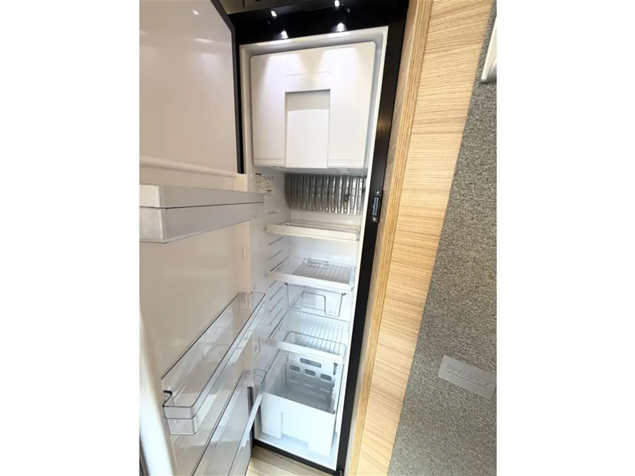 Billede 14 - 2022 - Dethleffs Camper 460 EL Enkeltsenge-Lamel-Gulvtemp.-Mover-Telt