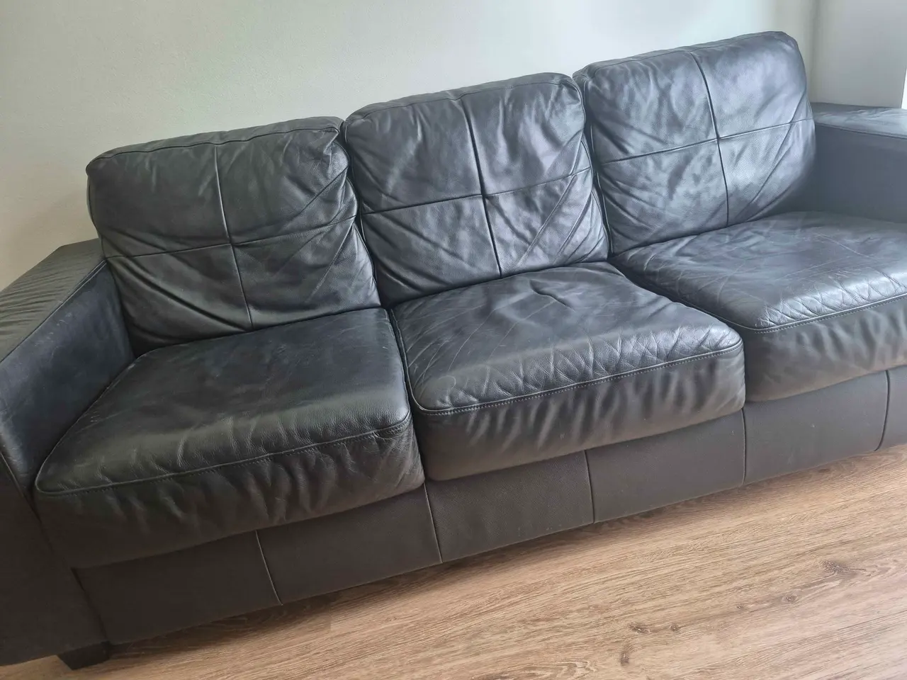 Billede 2 - Brugt, men god lædersofa