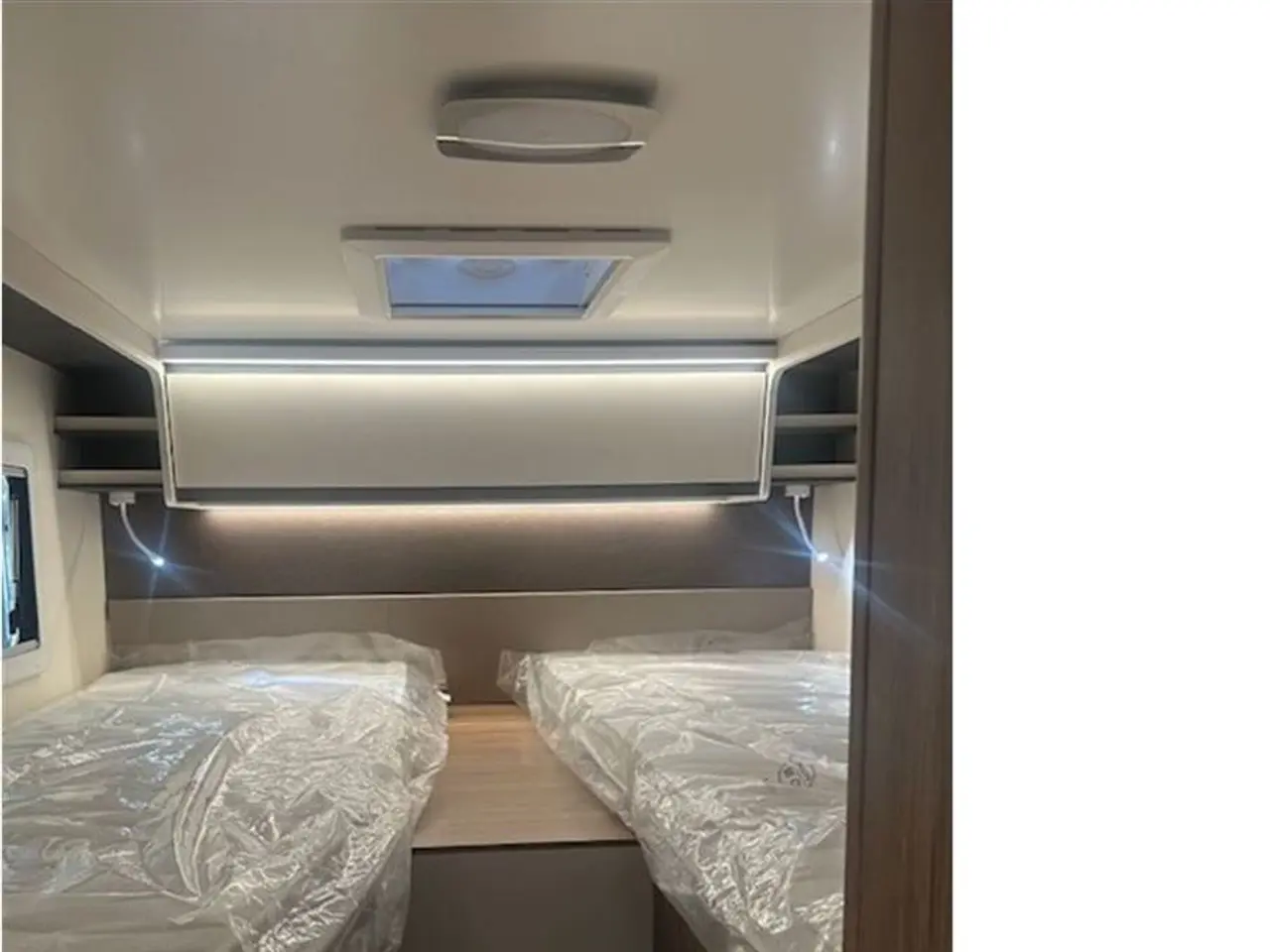 Billede 17 - 2026 - Elnagh Baron 539 Compact NB