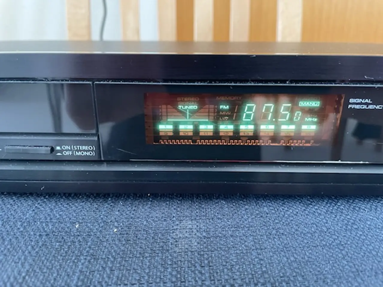 Billede 2 - Meget velholdt Onkyo FM Stereo/AM Tuner 
