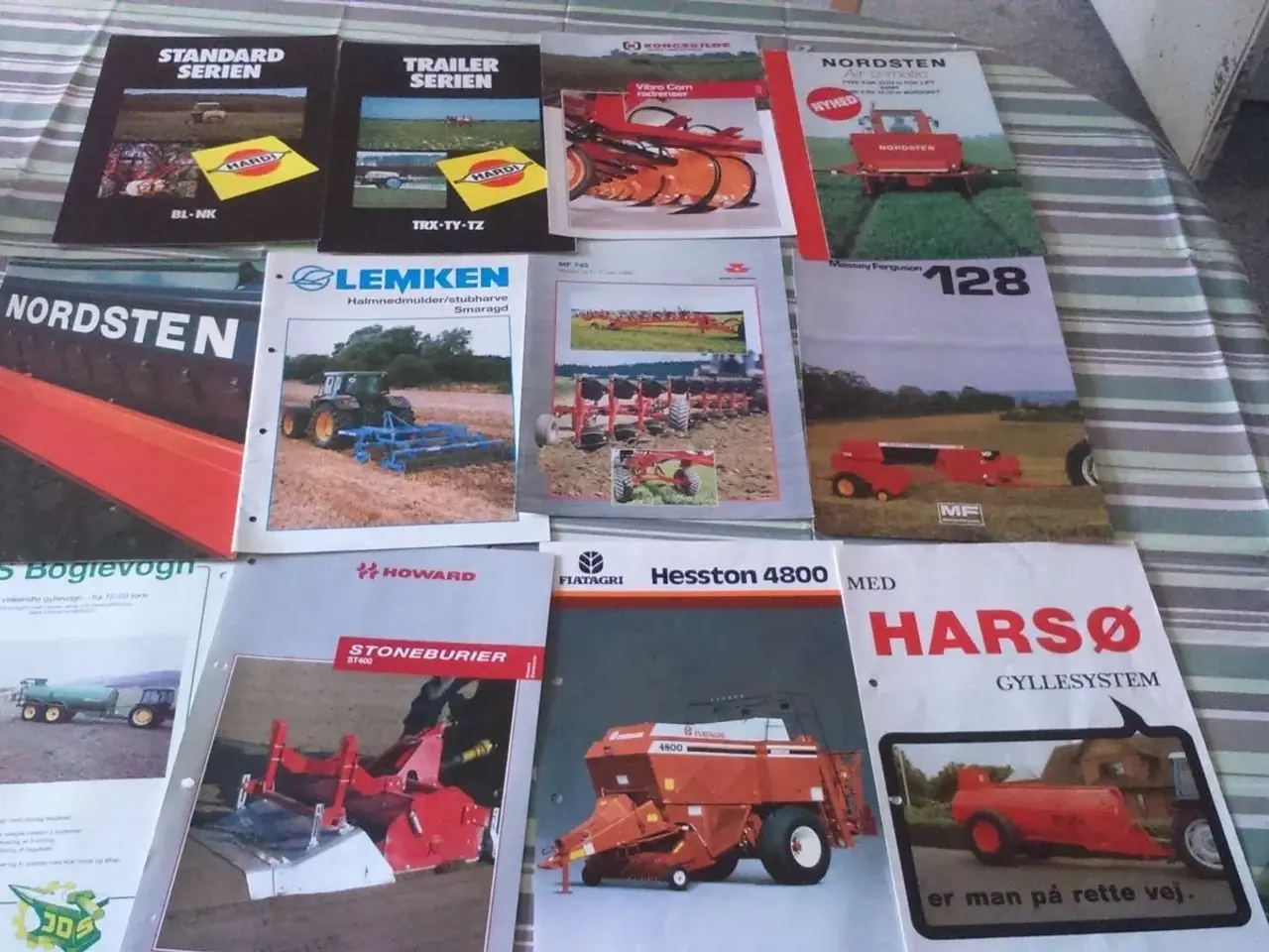 Billede 7 - Traktor og maskin brochurer sælges/byttes