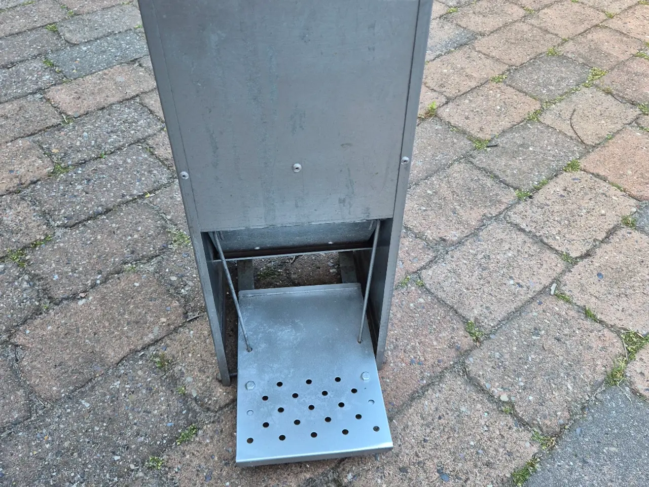 Billede 2 - Fodersilo til høns 