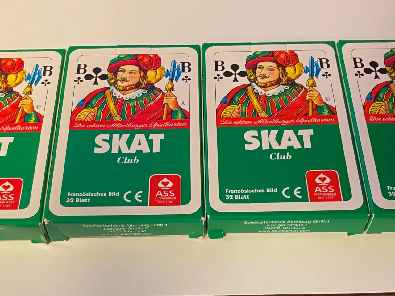 Billede 2 - 4 nye kortspil ÆGTE SKAT, 32 spil kort, kr. 25,-