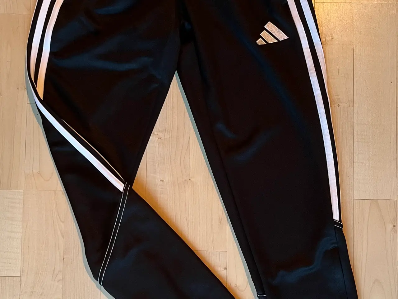 Billede 1 - Adidas trænings bukser 