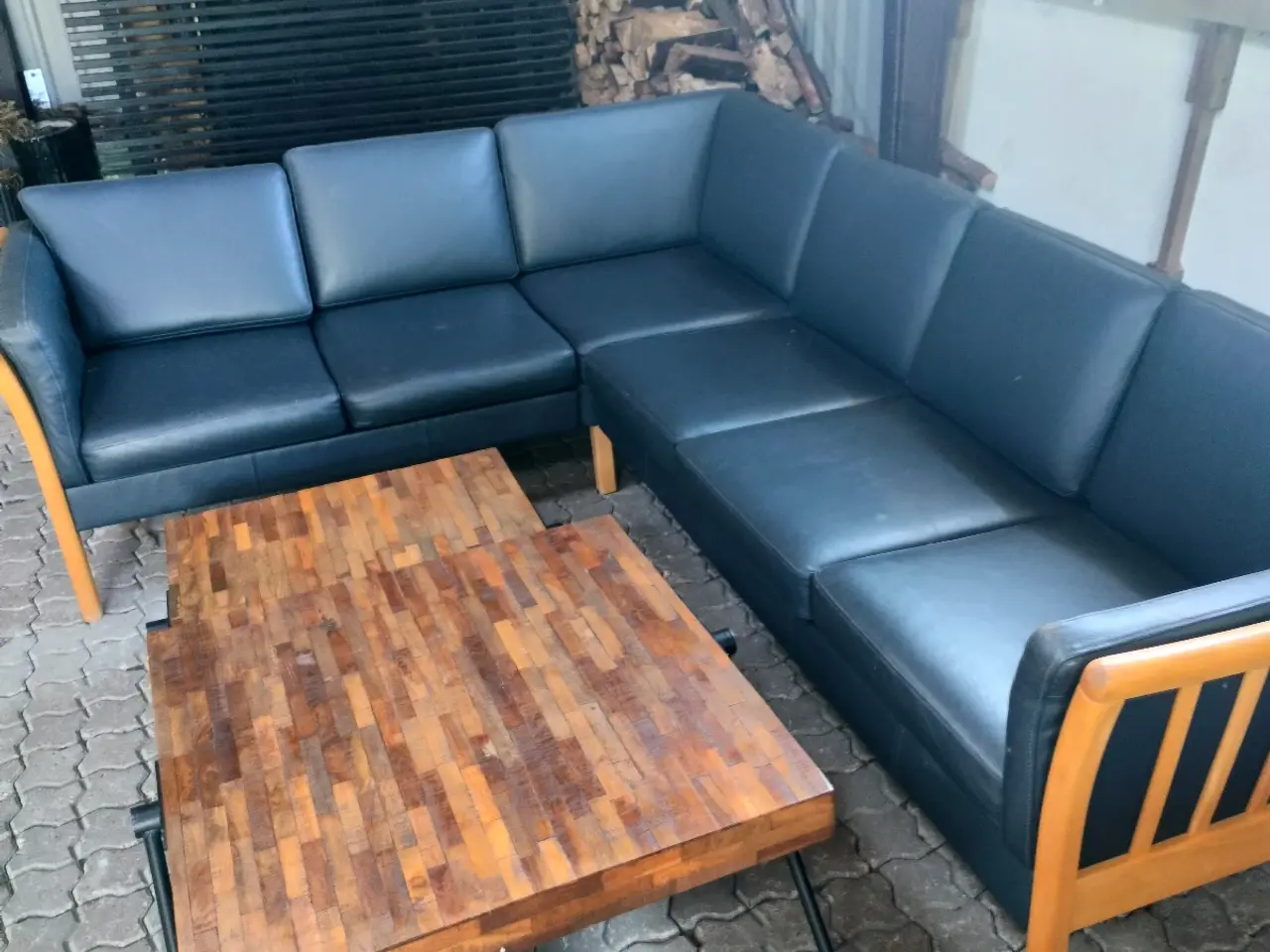 Billede 2 - Læder hjørnesofa og flot bord