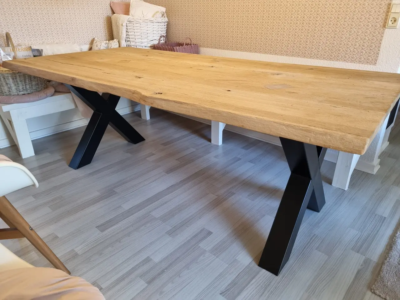 Billede 3 - Spisebord I rå stil 