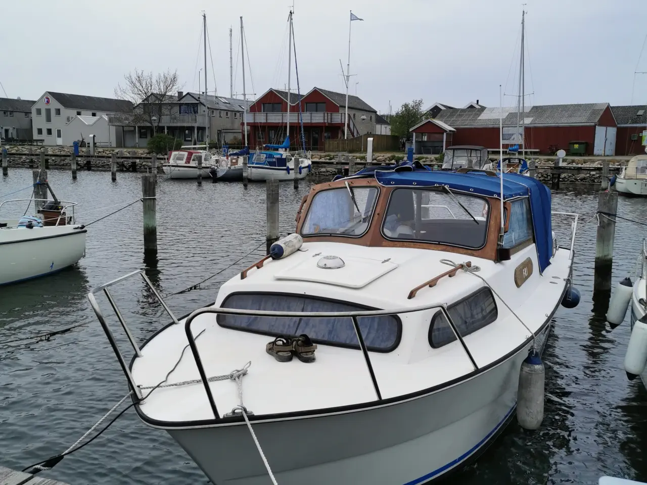 Billede 1 - Kabinemotor båd