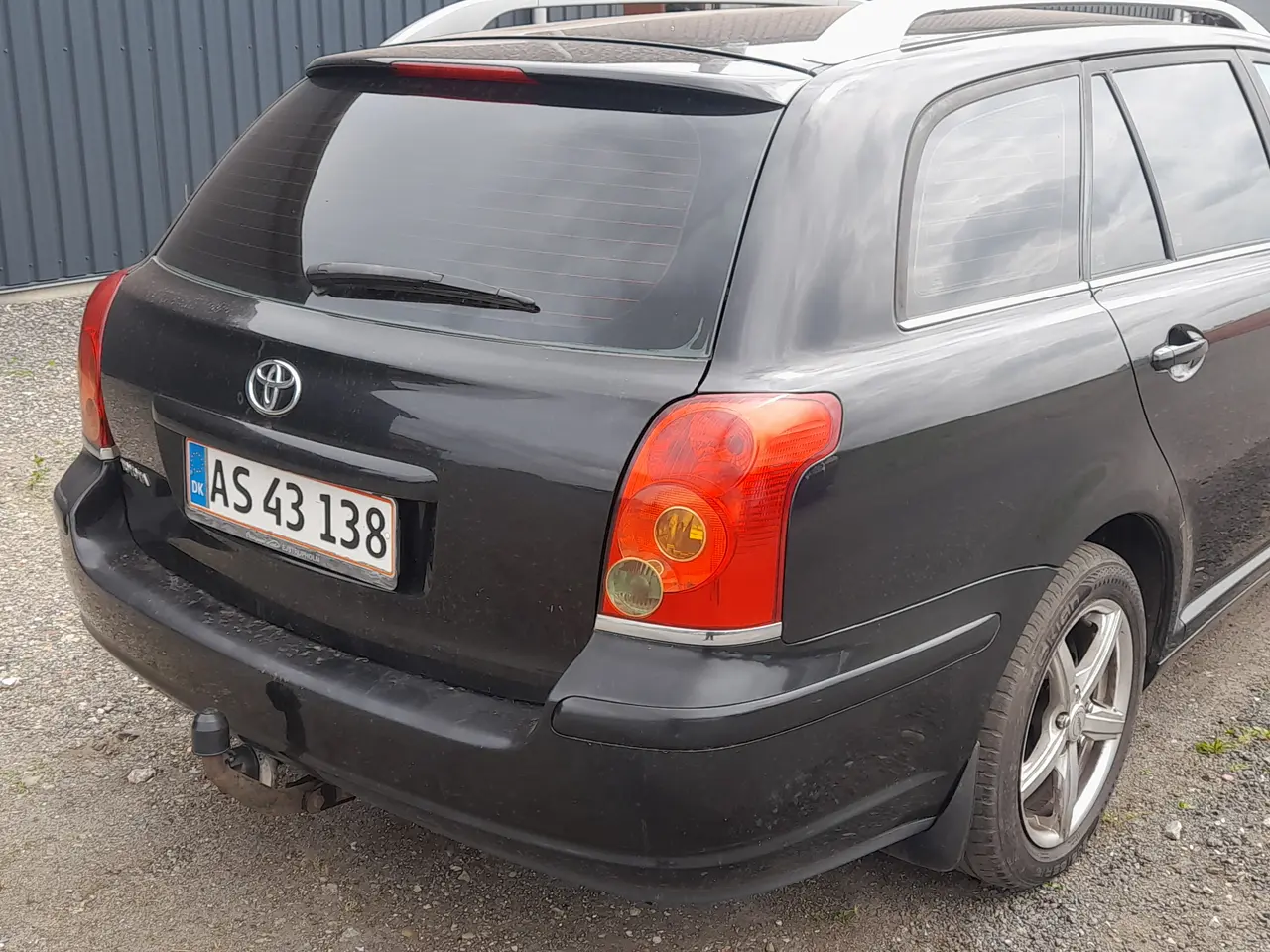 Billede 2 - Toyota Avensis stc 1,5 år til syn