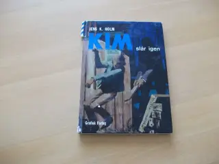 Bog: Kim slår igen
