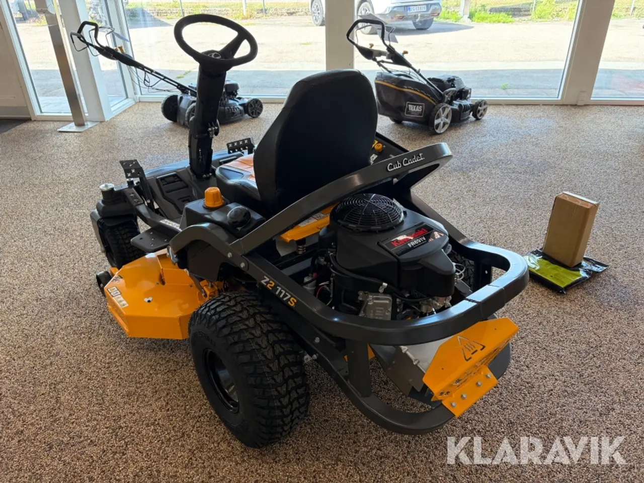 Billede 4 - Græsslåmaskine Cub cadet 17BIGBYN603