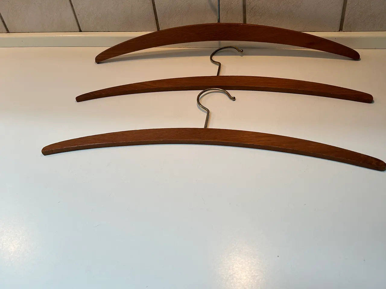 Billede 1 - 6 stk Teak bøjler, Vintage