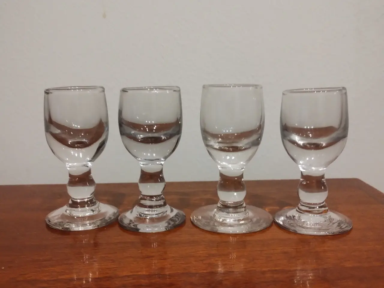 Billede 2 - Flotte mundblæste snapseglas