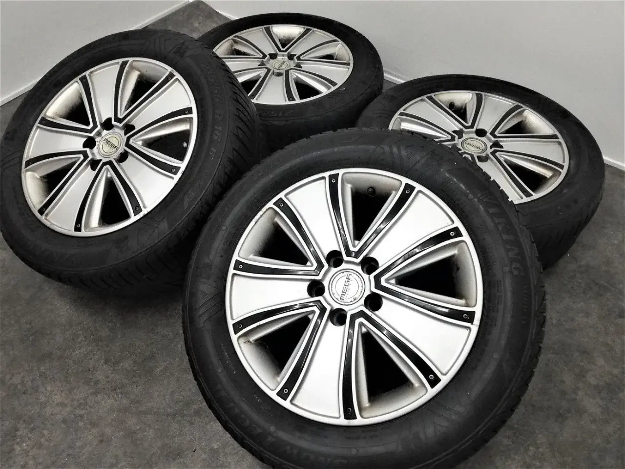 Billede 2 - 5x108 16" ET45 Megawheels vintersæt