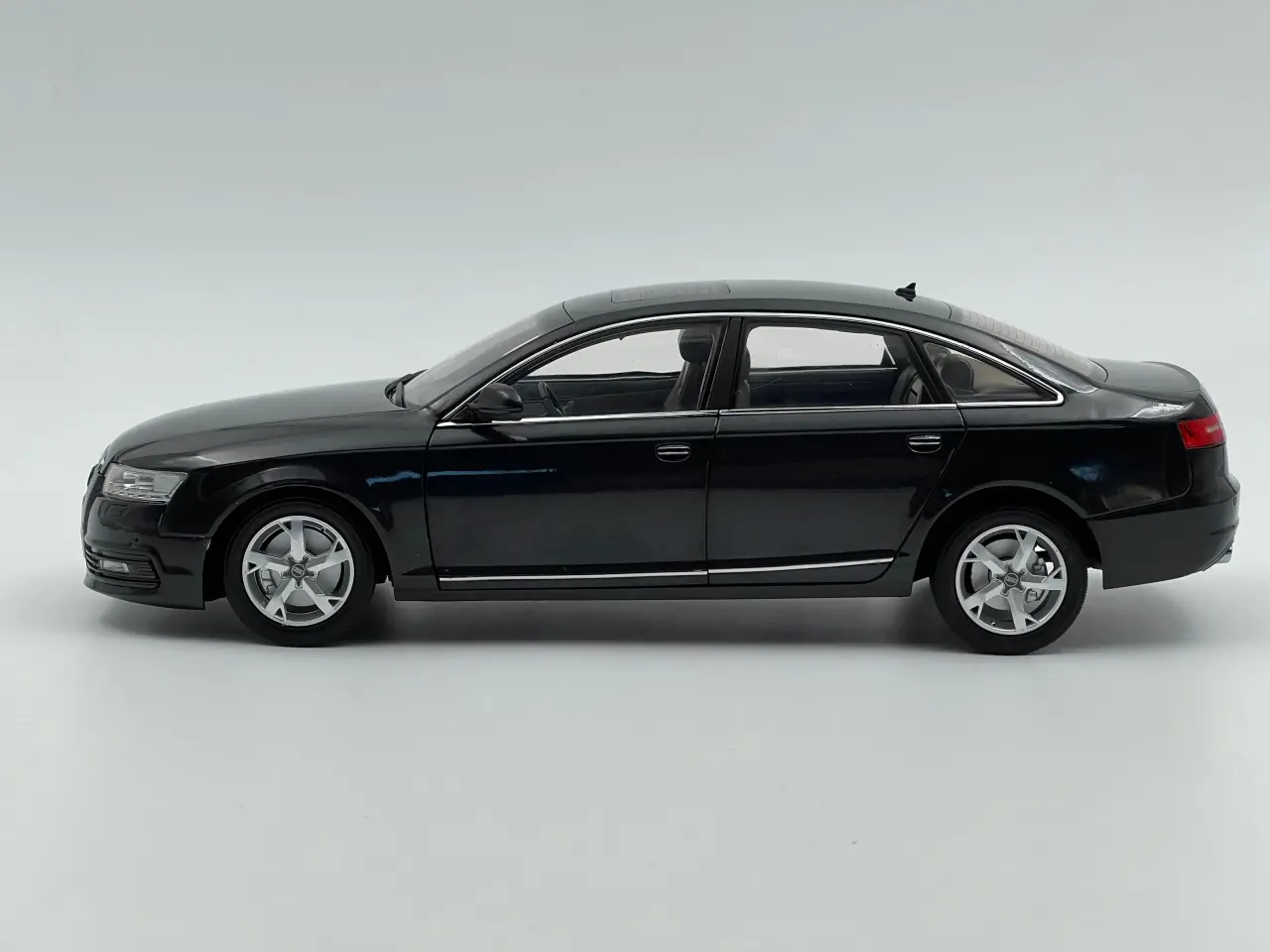 Billede 2 - 2008 AUDI A6 L - Dealer Edition - 1:18